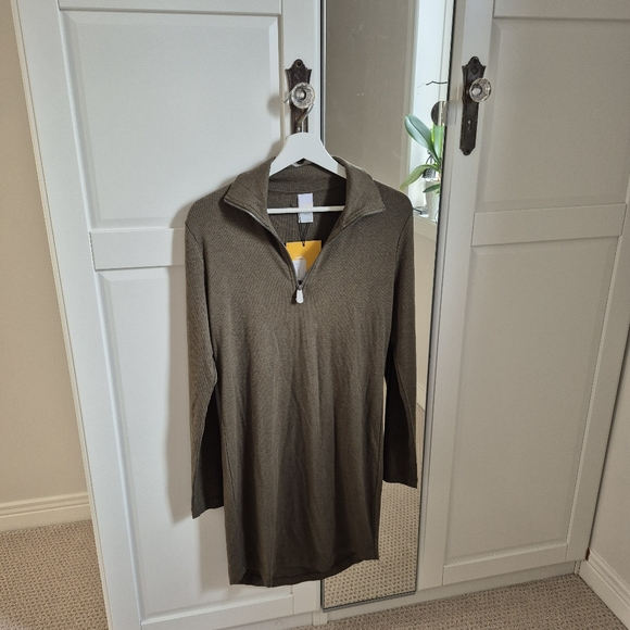 Lolë Villeray Long Sleeve Quarter Zip Dress Small NEW - Picture 9 of 14